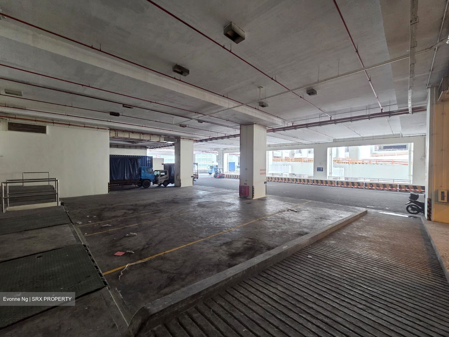 Jurong Logistics Hub (D22), Warehouse #485090171